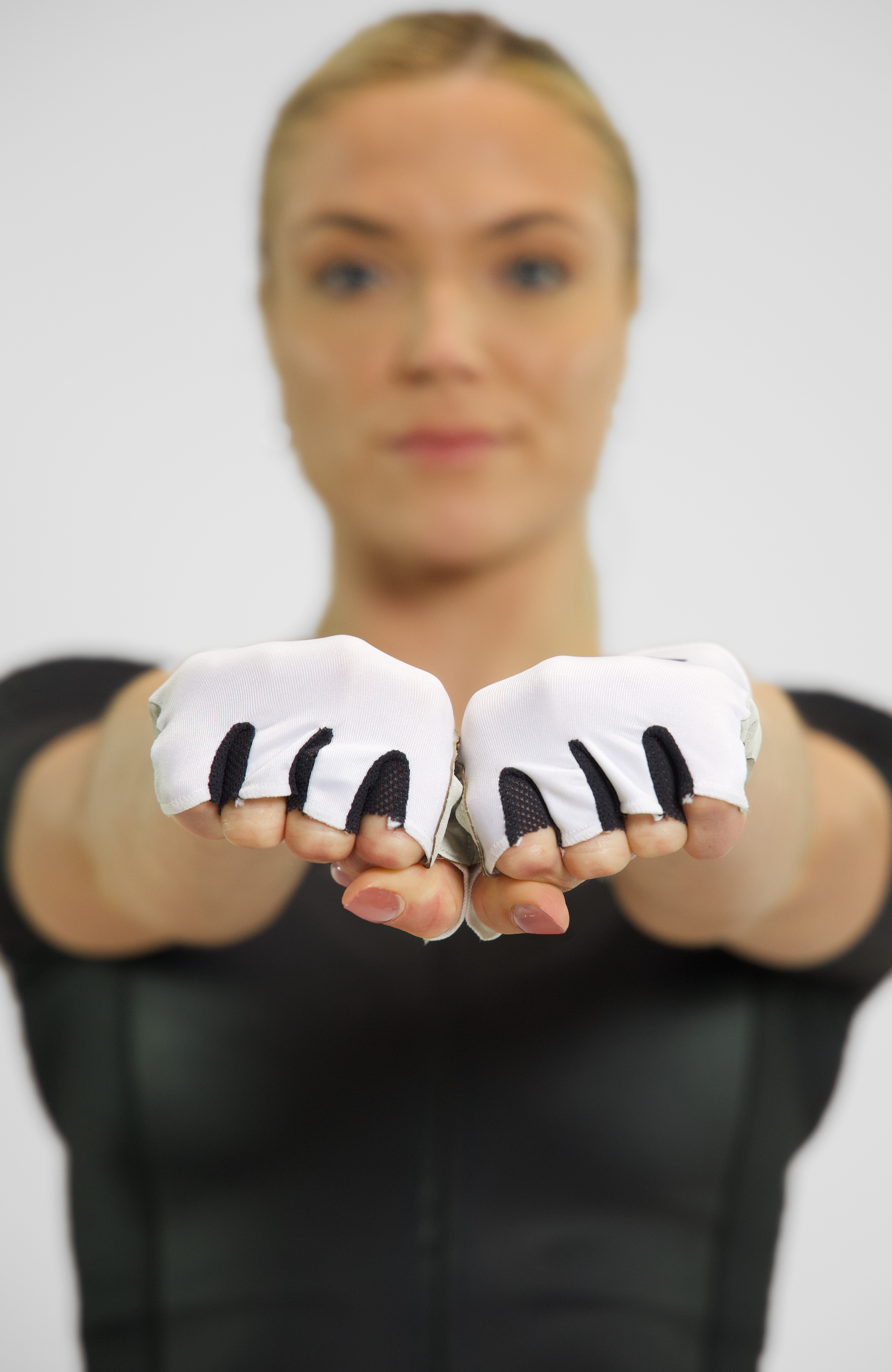 Coeur Sports White Versa Cycling Glove